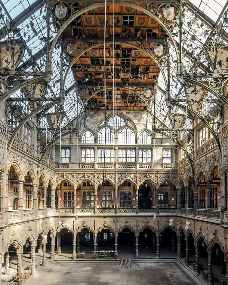 archpng's tweet photo. ANTWERP’S 1531 TRADE HALL

Opened in 1531, Antwerp’s Handelsbeurs is often described as the world’s first purpose-built commodity exchange.

Merchants from across Europe once met here to trade, negotiate and build the financial networks of the early modern world. The building later inspired other exchange halls, including London’s Royal Exchange.

The Neo-Gothic interior seen today is not the original 16th-century structure. After major fires and rebuilding, the current hall was completed in the 19th century — abandoned after the stock exchange closed in 1997, then restored and brought back to life as an events venue.

📸 @ isabelle_van_assche