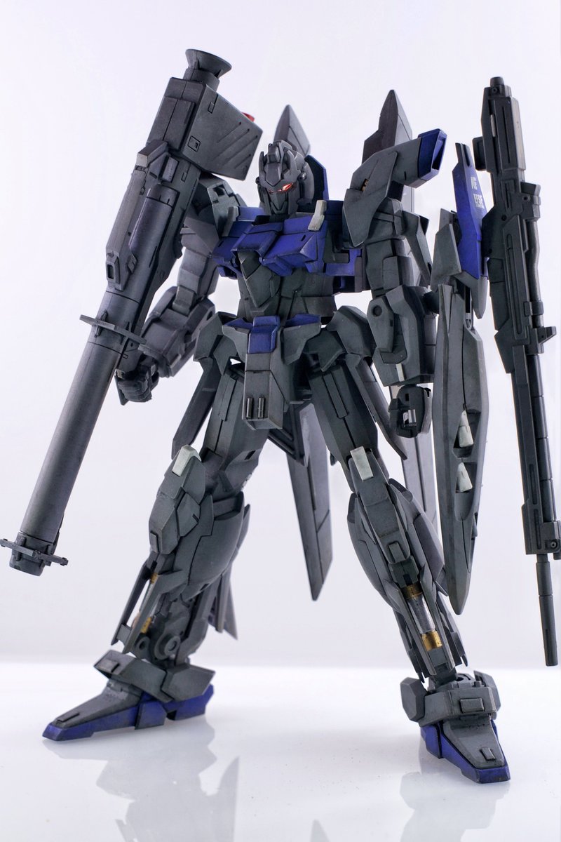 gunpla_ren2's tweet photo. 🎊デルタプラスの完成です🎊

ニュー・ハイパー・バズーカ持たせてみました😂
軽めのウェザリングですが、いい感じにできたかな…って思いますがどうでしょ🤔？

#この際だからフォローしてみませんか https://t.co/DcdY55bpJZ