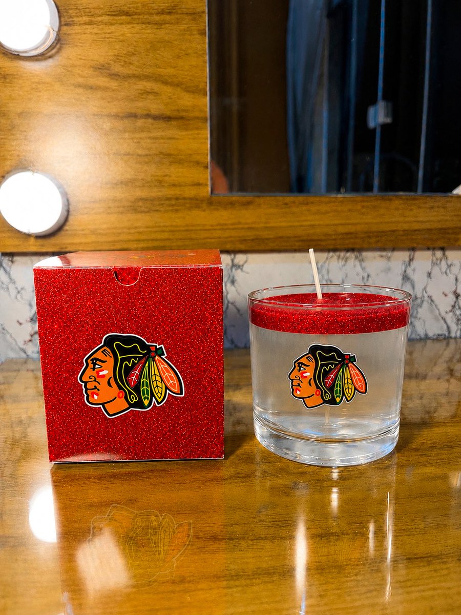 bree_lims's tweet photo. Amores, estou criando velas inspiradas nos times da NHL para arrecadar fundos para o meu intercâmbio! 🇨🇦

Para encomendar, é só preencher o formulário que deixarei nos comentários. Se o seu time n aparecer nas opções, basta escrever qual vc quer no campo indicado que eu faço ❤️ https://t.co/GaPclrEfMX