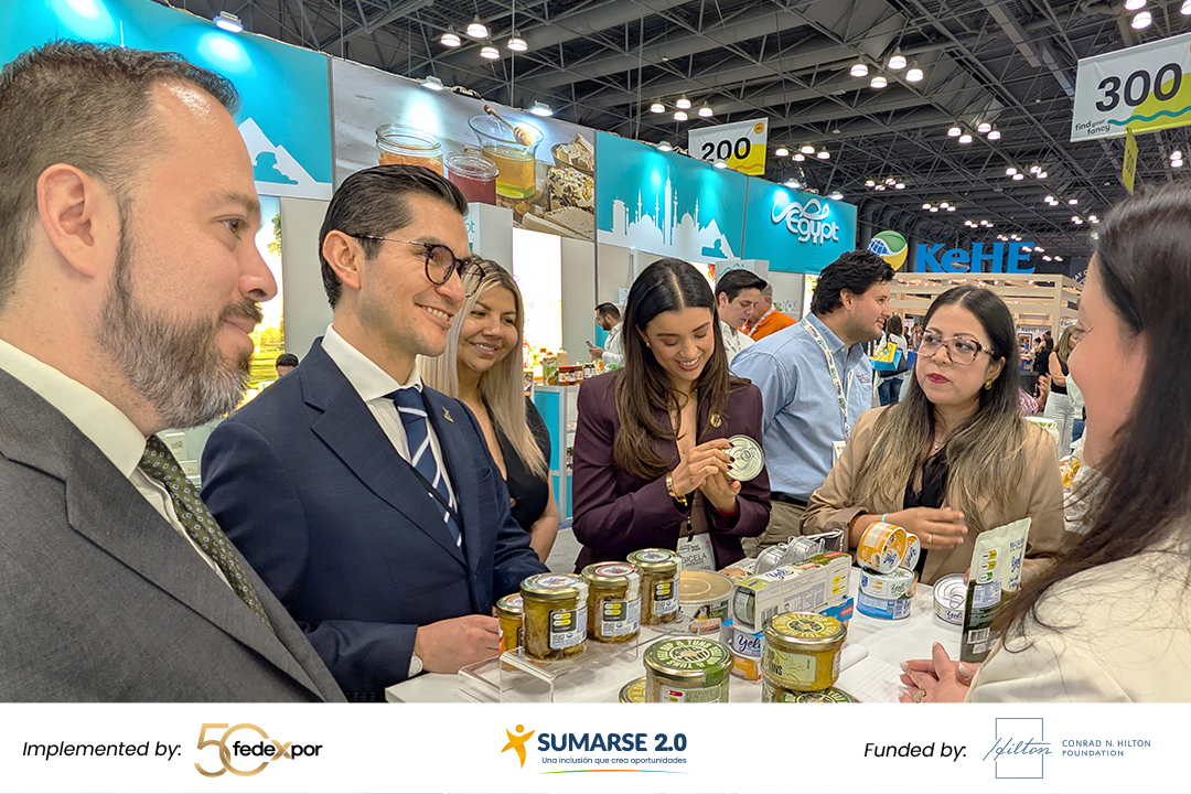 Fedexpor's tweet photo. 🇪🇨 Ecuador abre sus puertas al mundo en Summer Fancy Food Show 2026 @Specialty_Food 

Con orgullo inauguramos el Pabellón Ecuador, una iniciativa desarrollada junto a @ProEcuador_  , el @CEcuNuevaYork  y FEDEXPOR, para fortalecer nuestra presencia en uno de los mercados más importantes del mundo.

Acompañamos a 14 empresas exportadoras ecuatorianas que presentan la calidad, innovación y diversidad de nuestros productos ante compradores y actores clave de la industria alimentaria internacional. 🌎

#EcuadorEnElMundo #SummerFancyFoodShow2026 #FEDEXPOR #PROECUADOR #OrgulloEcuatoriano