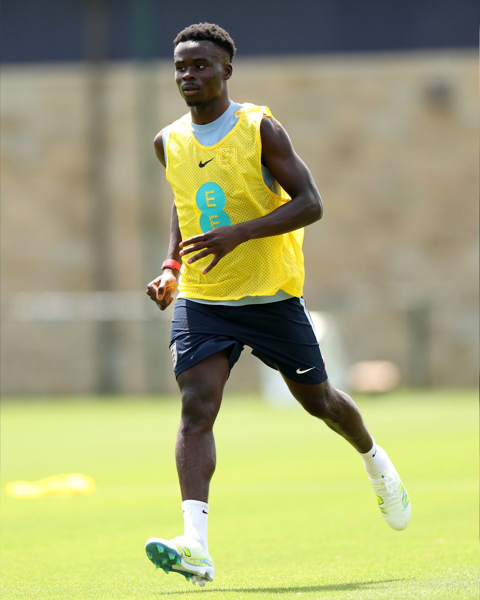 England's tweet photo. Saka 🤩 https://t.co/vKmPnoCtCJ