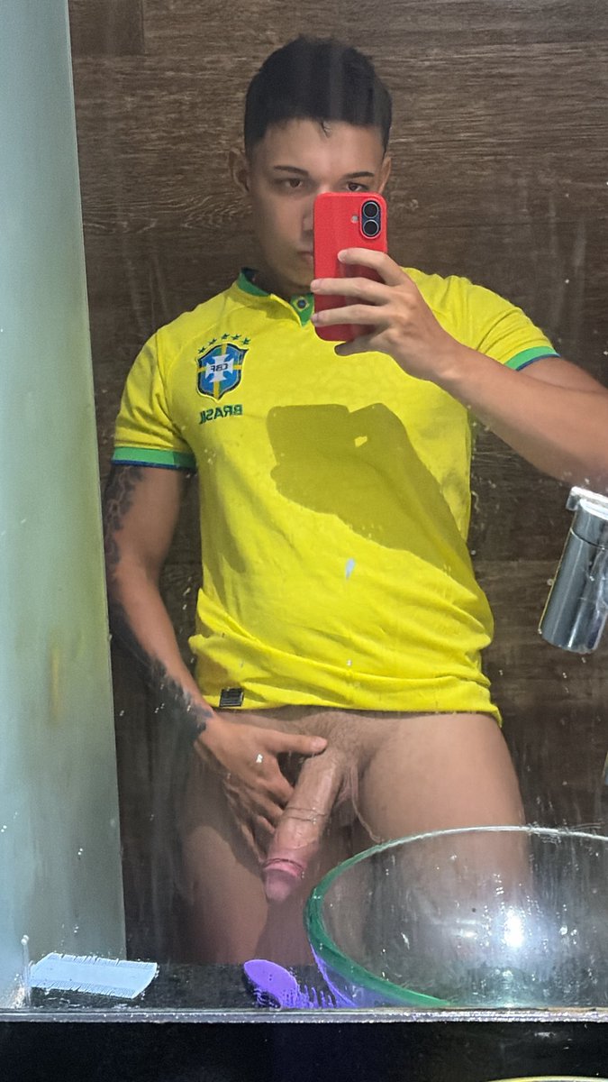 jeanzinmn's tweet photo. Aqui é BRASIL KARALHOOOOO 😈🇧🇷🔥🍆 https://t.co/PfMH2Ylcd5