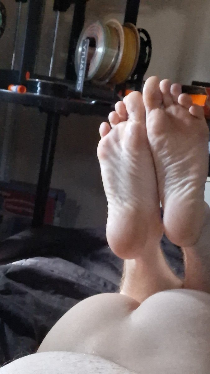PrinceRed69's tweet photo. Since people were curious heres my #feetpics #feet #of #ass #gay #nsfw #insoles #soles #oklahomo #oklahoma #redhead https://t.co/W2Rv4YqjQp