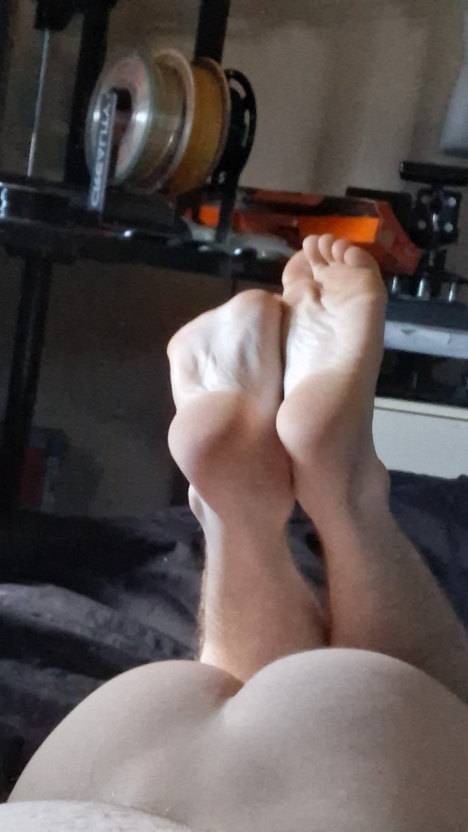 PrinceRed69's tweet photo. Since people were curious heres my #feetpics #feet #of #ass #gay #nsfw #insoles #soles #oklahomo #oklahoma #redhead https://t.co/W2Rv4YqjQp