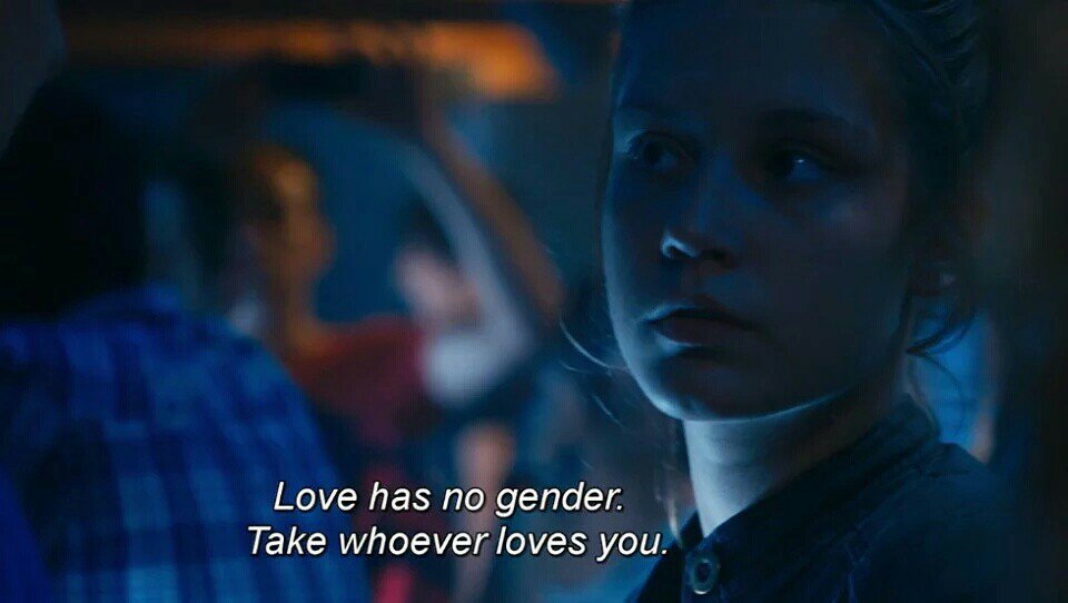 myjoonmymoon's tweet photo. March 2017

Namjoon shares that he watched the film "Blue Is The Warmest Color" and found it impressive. The film is about a young woman exploring her sexuality and young love between two women. + https://t.co/UmvUAs3jUE