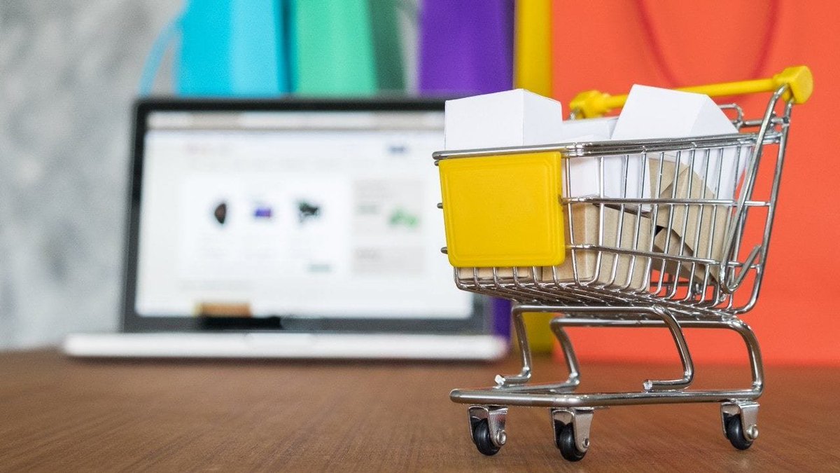 RevistaFortuna's tweet photo. El #retail ya no solo vende productos: también otorga crédito.
¿Está preparado para los nuevos retos regulatorios y financieros? Conoce por qué el #OpenFinance será clave para el sector👇
https://t.co/vyUv37MKGF https://t.co/T7OFcEQtSM