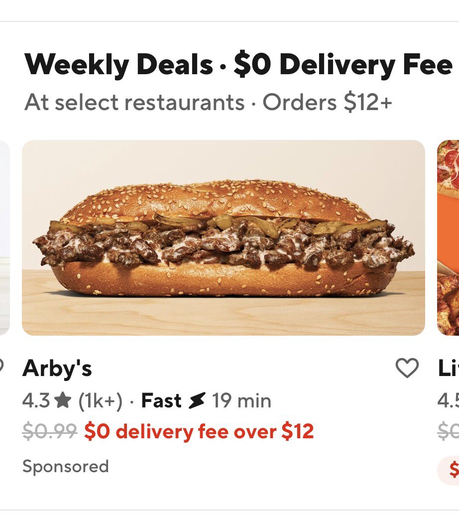 lnnysummrs's tweet photo. arby's is genuinely the most unappetizing shit ive ever seen straight shit on some bread https://t.co/3C4PpaAwfV