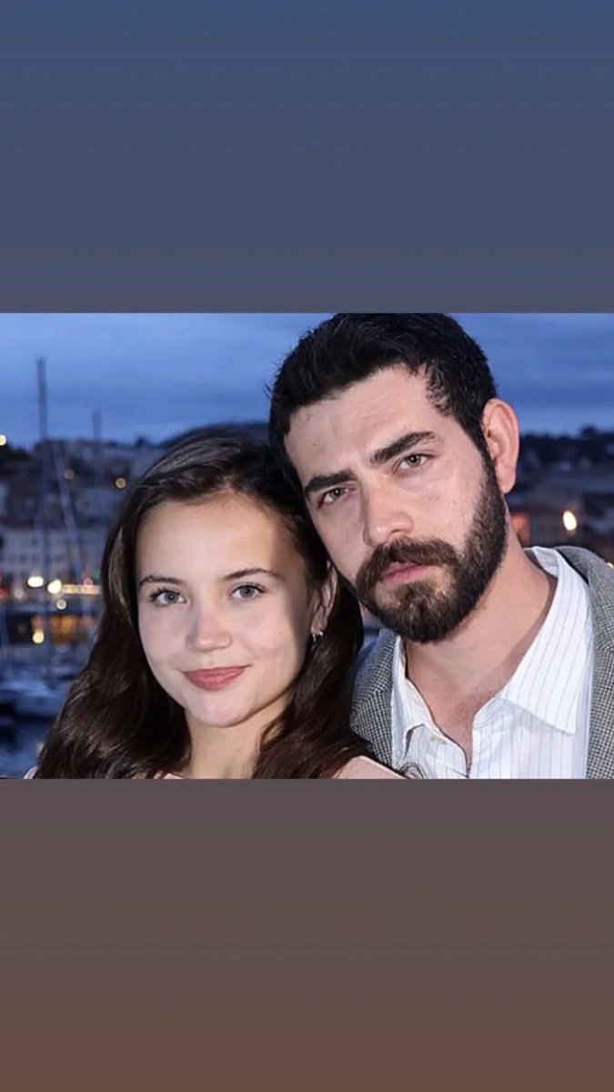 alma97682's tweet photo. o kadar emek ettiler canlarını dişlerine taktılar bir sürü ödül bir sürü başarı es geçemezsiniz ..
😘👍🏼 @kanciceklerdizi 
#dilbar  #BarışBaktaş #YağmurYüksel #KanÇiçekleri @barisbaktas @yagmur_yuksel_ https://t.co/H8hStAfEo6