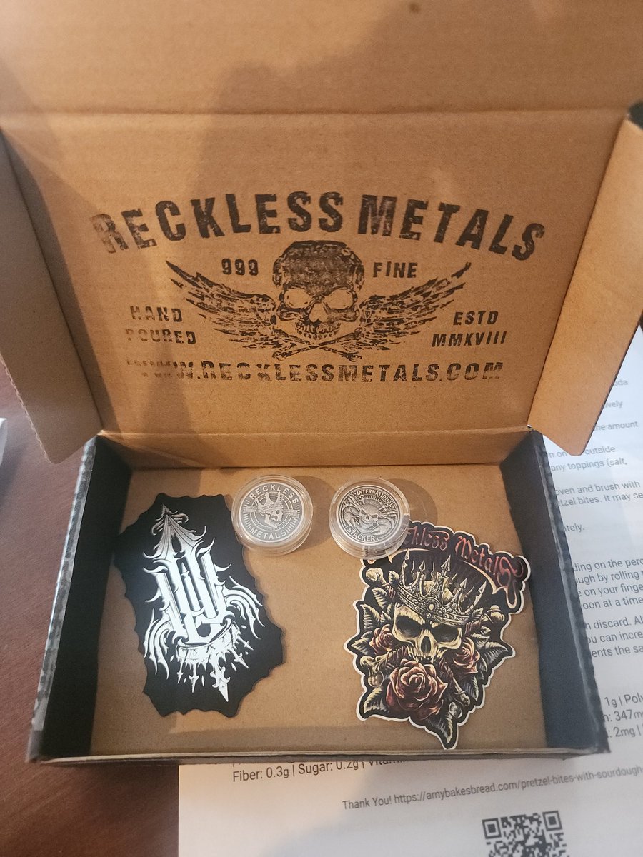 bassnkeys's tweet photo. @IntlStacker I got mine today and way stoked! https://t.co/7WNvjEfJO9