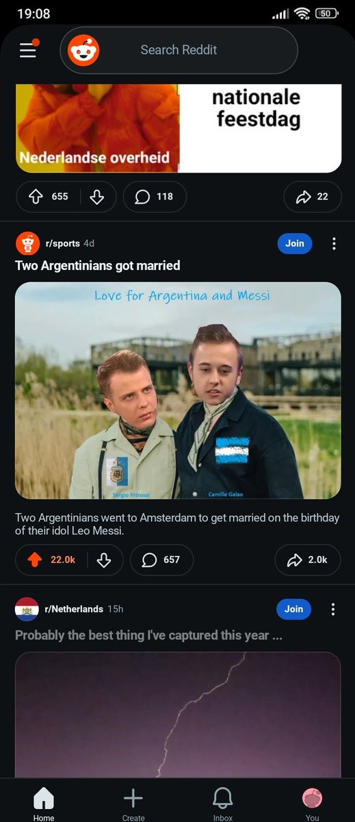 MonkeyciusSenor's tweet photo. @thenitrozyniak Wyobraźcie sobie, że są ludzie, którzy wydają milion złotych na wesele i żal im 3k na podróż marzeń do Amsterdamu, jak tej parze na zdjęciu xd https://t.co/qWFzEX8KIp