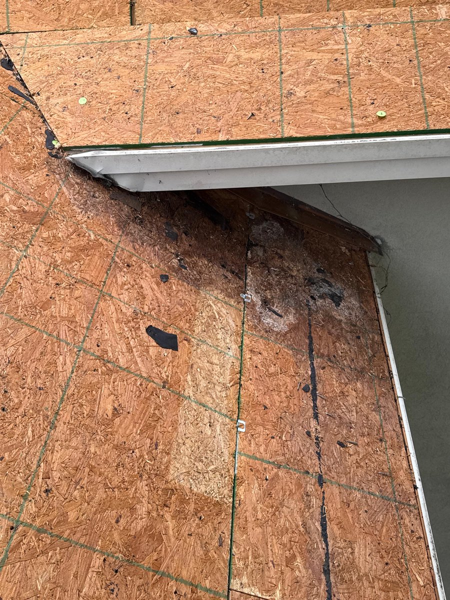 CanalesAnd37740's tweet photo. Reliable roofing &amp; construction in Louisiana 🏠🔨
Canales Construction And Roofing LLC with 18 years of experience.
📞 225-276-4135 | 225-223-7931
📧 richycanales85@yahoo.com

#Roofing #Construction #Louisiana #HomeImprovement #CanalesLLC https://t.co/GEcG68vBJV