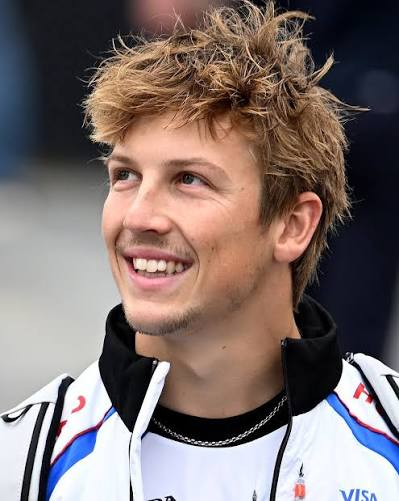 georgesrussells's tweet photo. the 4 driver challenge 🏎️

• the driver that got me into f1 
• my favourite driver 
• the driver i miss seeing on the grid
• the driver i got a soft-spot for https://t.co/yUwdg2uHOA