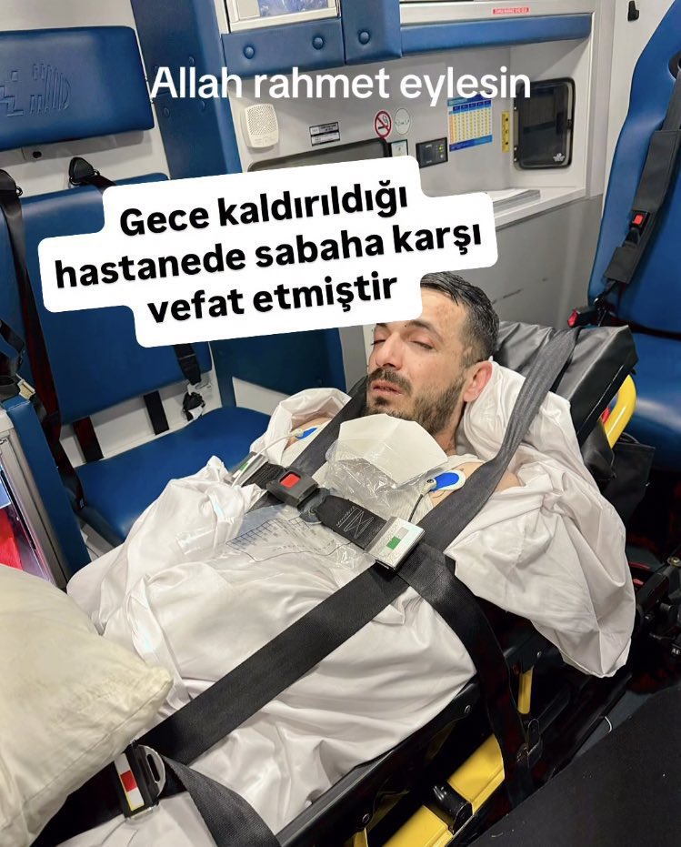 ThisDoruk's tweet photo. @ozdmrmma Notorius B.İ.G söze girdiği gibi https://t.co/jt60b3h8i2