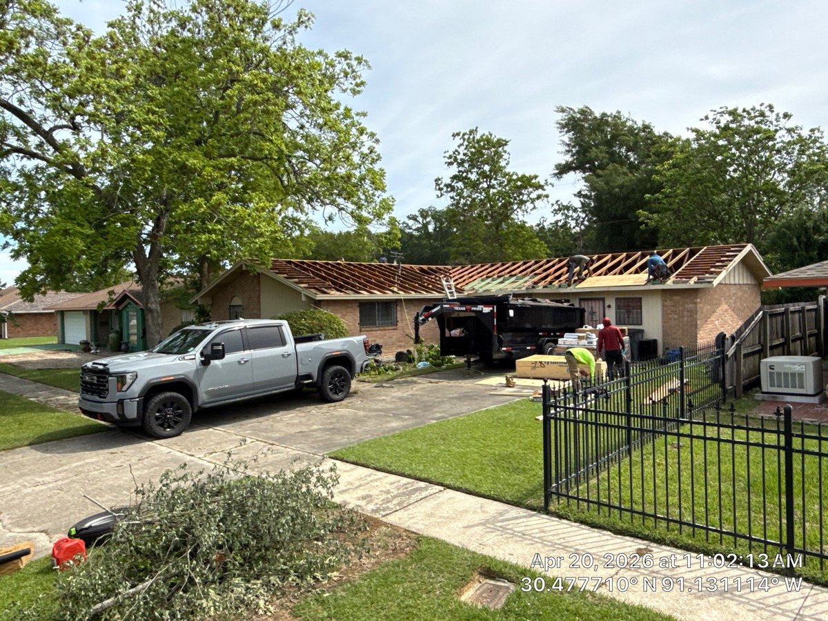 CanalesAnd37740's tweet photo. 🇺🇸 Professional roofing &amp; construction services in Louisiana 🏠🔨
18 years of experience in roofing, siding, framing &amp; remodeling.
📍 Baton Rouge, Hammond, Zachary, Covington
📞 225-276-4135 | 225-223-7931
📧 richycanales85@yahoo.com

#Roofing #Construction #HomeImprovement https://t.co/E4OtrBPFoR