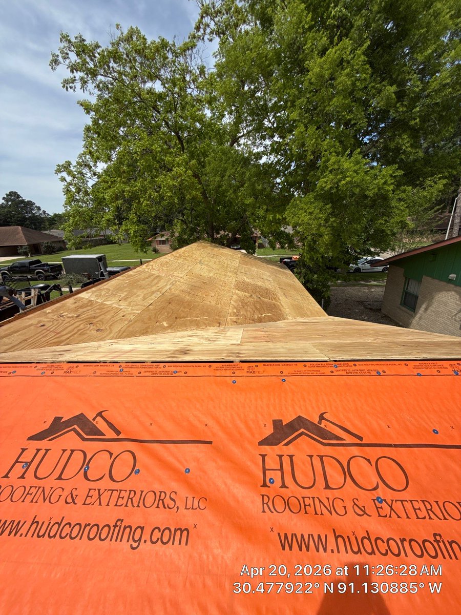 CanalesAnd37740's tweet photo. 🇺🇸 Professional roofing &amp; construction services in Louisiana 🏠🔨
18 years of experience in roofing, siding, framing &amp; remodeling.
📍 Baton Rouge, Hammond, Zachary, Covington
📞 225-276-4135 | 225-223-7931
📧 richycanales85@yahoo.com

#Roofing #Construction #HomeImprovement https://t.co/E4OtrBPFoR