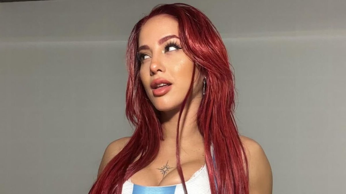 eeemiliano's tweet photo. FLOR VIGNA sería una de las confirmadas para la cuarta temporada de "La Casa de los Famosos" México. https://t.co/aWWtD1vLI0