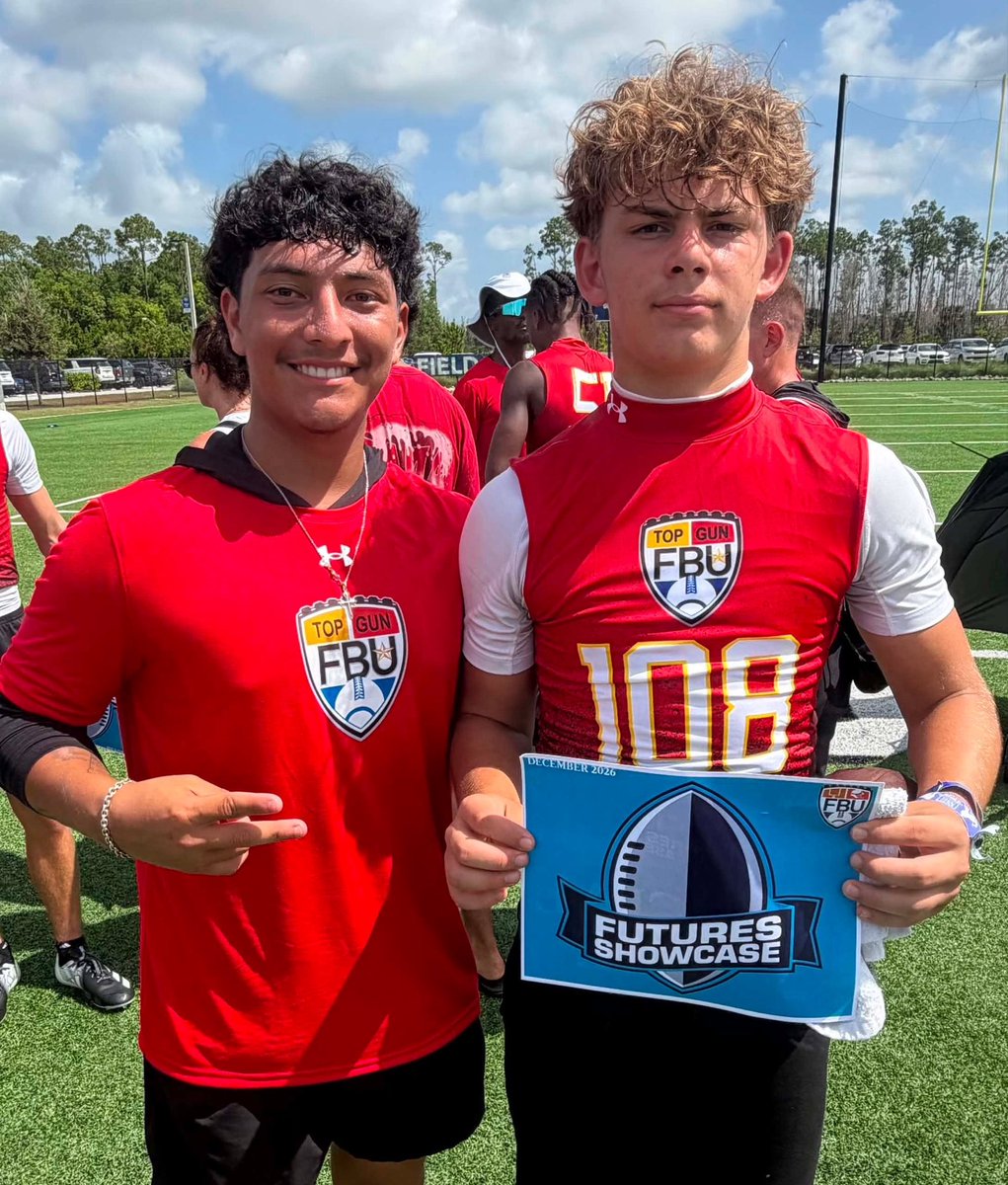 cris6castro's tweet photo. Big thank you to @FBUcamp for having me out to Coach some of the Best 2031 QBs in the Nation! Enjoyed every second of spreading some QB knowledge to the youth! 

@ErikRichardsUSA @stevequinnFBU @AWilliamsUSA @JWhiteheadUSA @QBHitList @DimeTimeQB https://t.co/UBGJi4j3C5