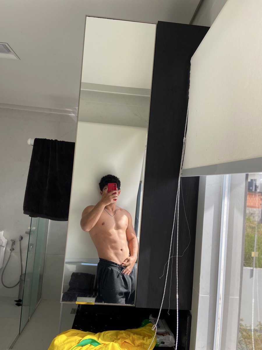 QueirozWalker's tweet photo. @BrazilianWander @nsfoficial9 Vamos assistir o próximo jogo juntos ? 🔥🔞 https://t.co/rLfddoN6wq