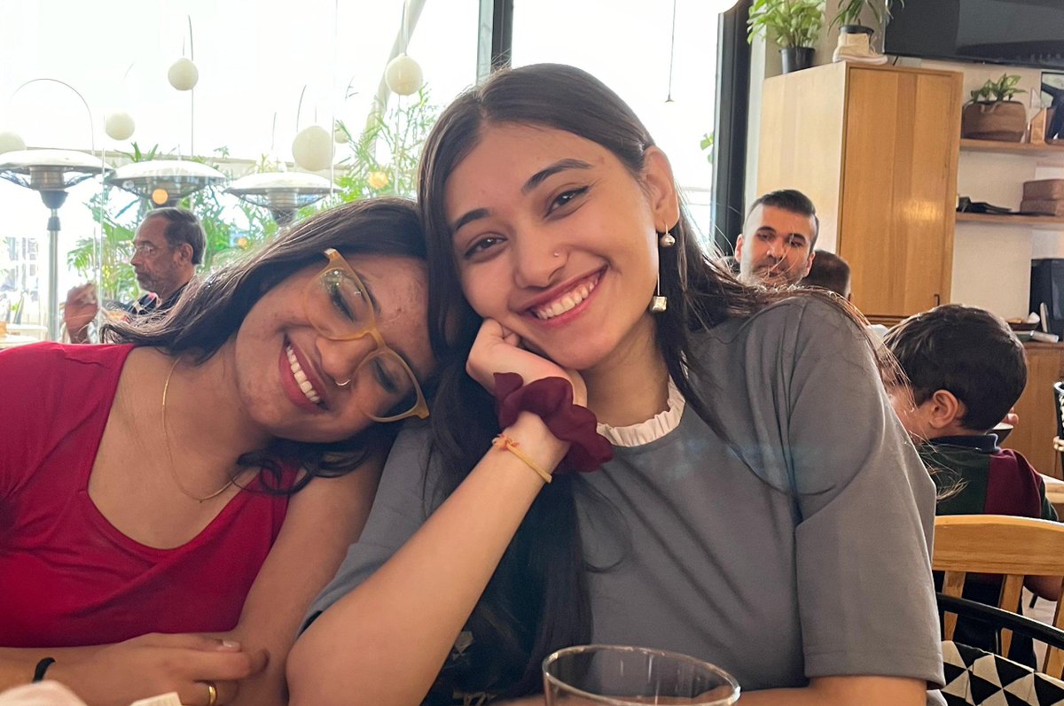 icarebecausee's tweet photo. Happiest birthday bbg, I miss laughing with u sm💗🧚‍♀️ @billifromdilli https://t.co/TrS8iUjpNo