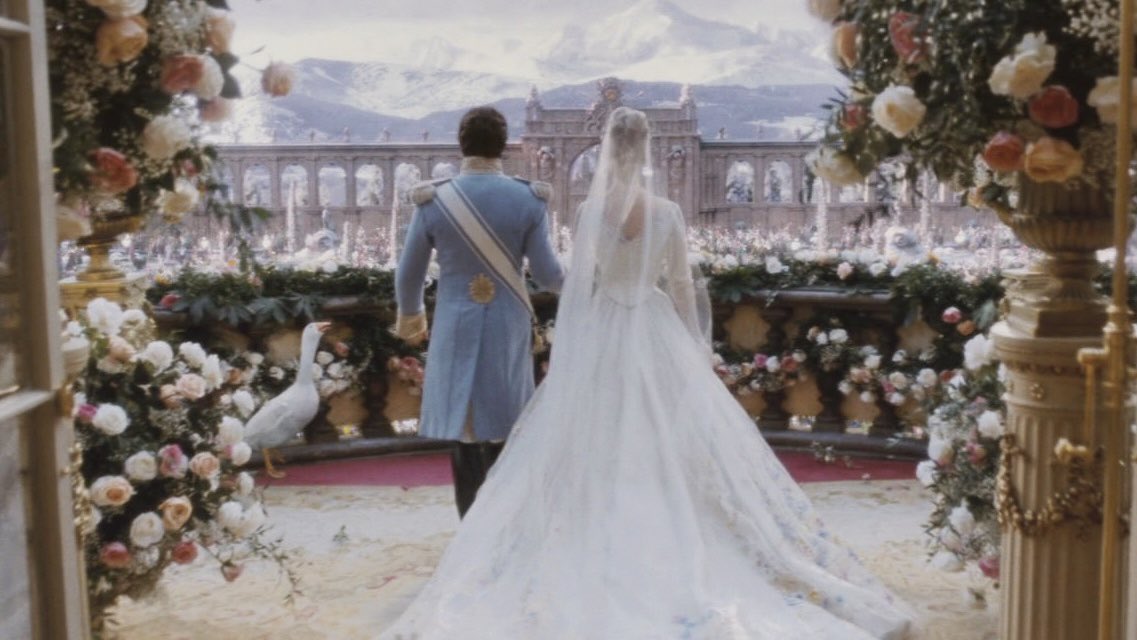 abridgertonlove's tweet photo. and they lived happily ever after ♡ https://t.co/4GatDSbGS2