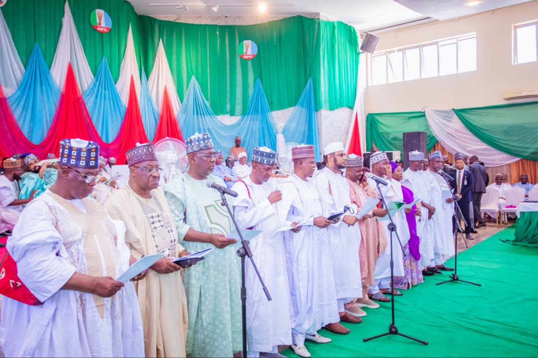 drjamilgwamna's tweet photo. Congratulations to all newly sworn-in Local Government and LCDA Chairmen in Gombe State. 

The occasion of your swearing-in today should be seen as a defining moment in Gombe State’s democratic journey. 

Your victory reflects the trust of the people. I urged you to serve with integrity, humility, and the fear of Allah (SWT). 

We deeply appreciate our leader, @HEInuwaYahaya, CON, for his visionary leadership and commitment to grassroots development, as well as our great party, the @OfficialAPCNg, for this resounding success.

May Allah guide you all to succeed in your mandate.

-JIG