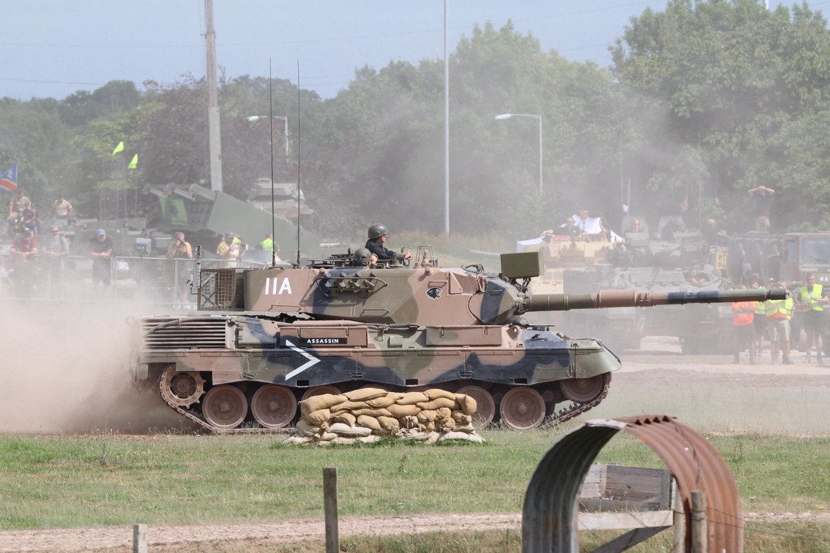 TallGlenn85's tweet photo. Tank Fest 26 #tankfest #tankmuseum
Boxer
Aussie Leopard
Challenger 2
Challenger 3 https://t.co/BLHJ4WhrDA