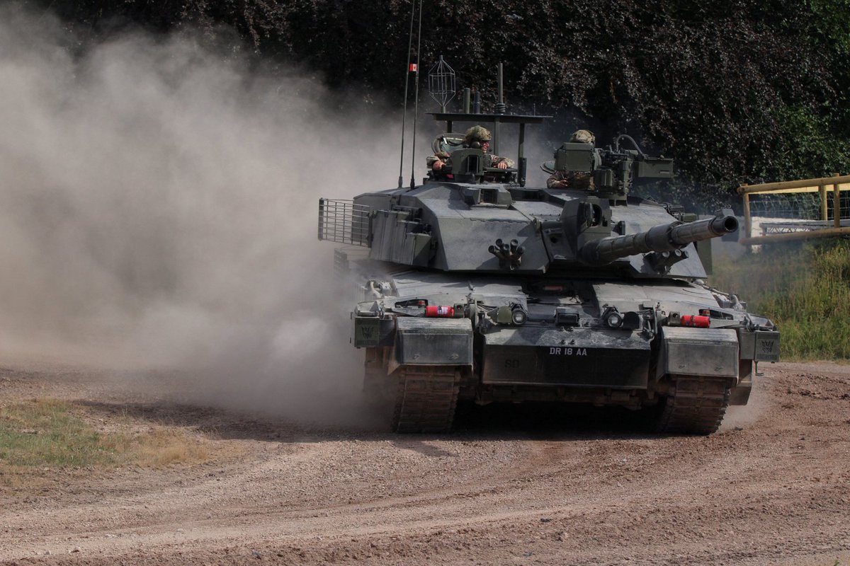 TallGlenn85's tweet photo. Tank Fest 26 #tankfest #tankmuseum
Boxer
Aussie Leopard
Challenger 2
Challenger 3 https://t.co/BLHJ4WhrDA