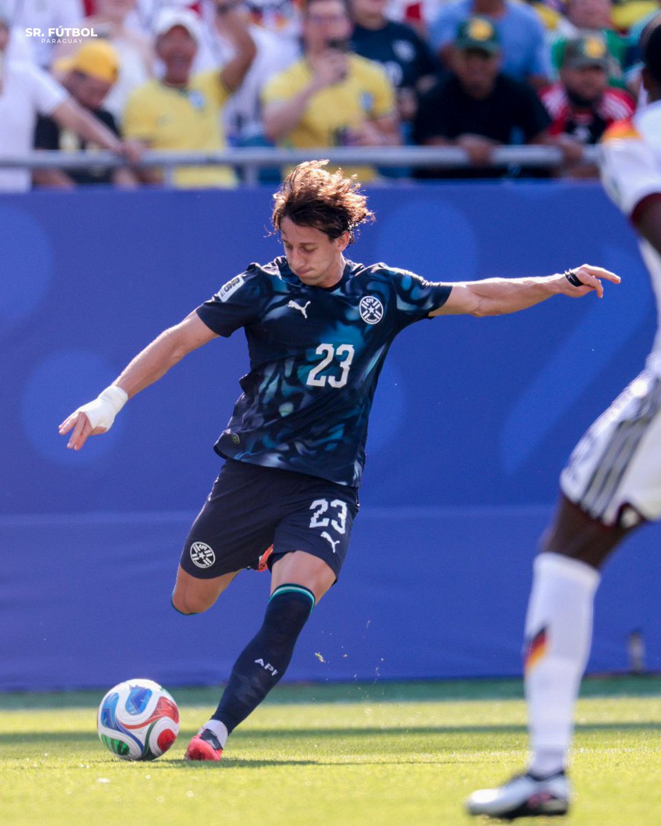 SrFutbolPy's tweet photo. Impresionante los noventa minutos y piquito que hizo Matías Galarza ante Alemania. Omnipresente en toda la cancha. 🔥🇵🇾 https://t.co/iOfYH2wjQX
