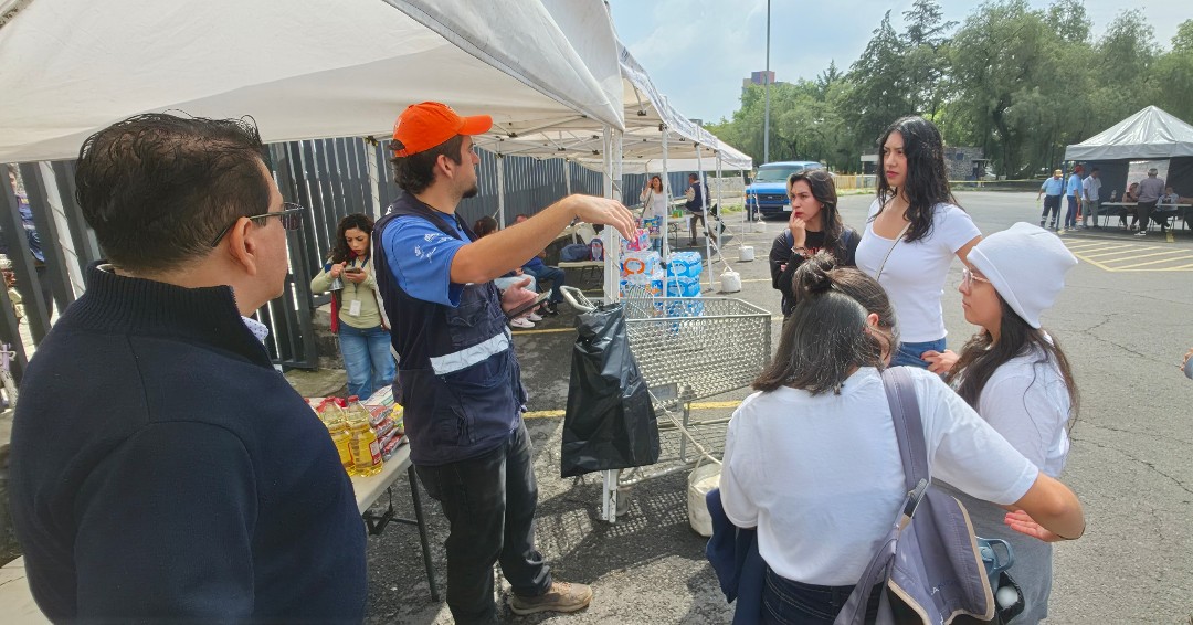 Comunidad_UNAM's tweet photo. Gracias por sus donativos. 💙
El Centro de Acopio UNAM seguirá recibiendo ayuda hasta el 2 de julio, de 10:00 a 18:00 h, en el Estacionamiento 8 del Estadio Olímpico Universitario.
#ComunidadSolidaria #UNAMSolidaria #ComunidadUNAM https://t.co/xSbvlePX0k