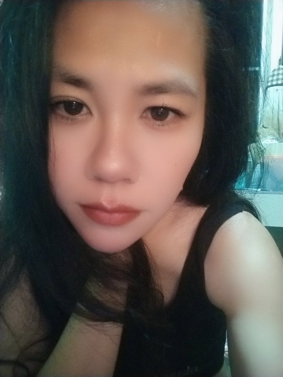 po64848's tweet photo. ตื่นมาทำไมหนิ🥱🥱🥱😴😴01:03 https://t.co/faCehy6E1p