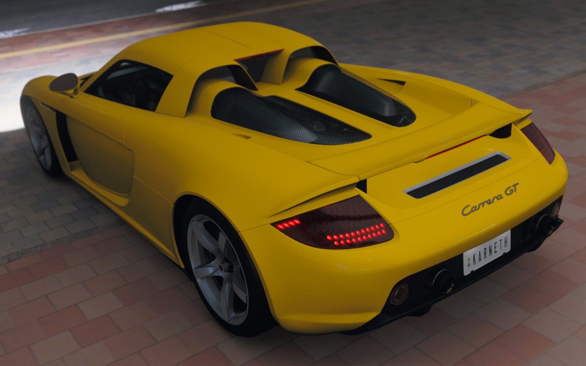 kenshitboxes's tweet photo. getting this Carrera GT is torture. But I'm happy to own this car because it killed a pedo!! https://t.co/FWgv1uaMWG