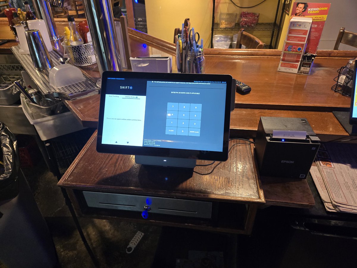 S4Tech123's tweet photo. The Harp &amp; Dragon in Norwich, CT just leveled up—smooth transition from Harbortouch to Shift4 Dine with zero drama. Faster workflows, cleaner setup, and a system built to drive revenue from day one. When the tech works this well, the business feels it immediately. @Shift4 https://t.co/zQY62A15lZ