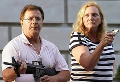SaltyGoat17's tweet photo. Mark and Patricia McCloskey arrested June 2020 for protecting their property

Pardoned: August 2021

Records expunged: July 2025

Liberals who cheered their arrest laughed at and told to F*CK OFF!!:  TODAY!!😂🖕🏼 https://t.co/gZ12fibCob