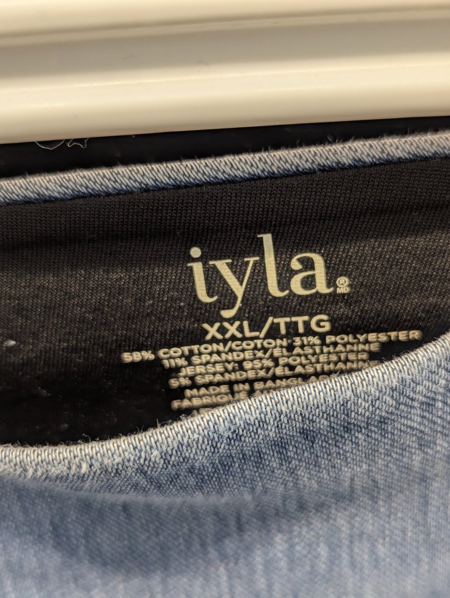 PheobeRose1997's tweet photo. @Walmart @WalmartCanada was the only place I could feel touch live love plus size clothes. GONE GONE GONE they removed anything past XXL.  #iyla clothing was the greatest softest clothing I have ever worn. It's been months I can't get it. Not online not in stores. WHY https://t.co/ht5KypepNc