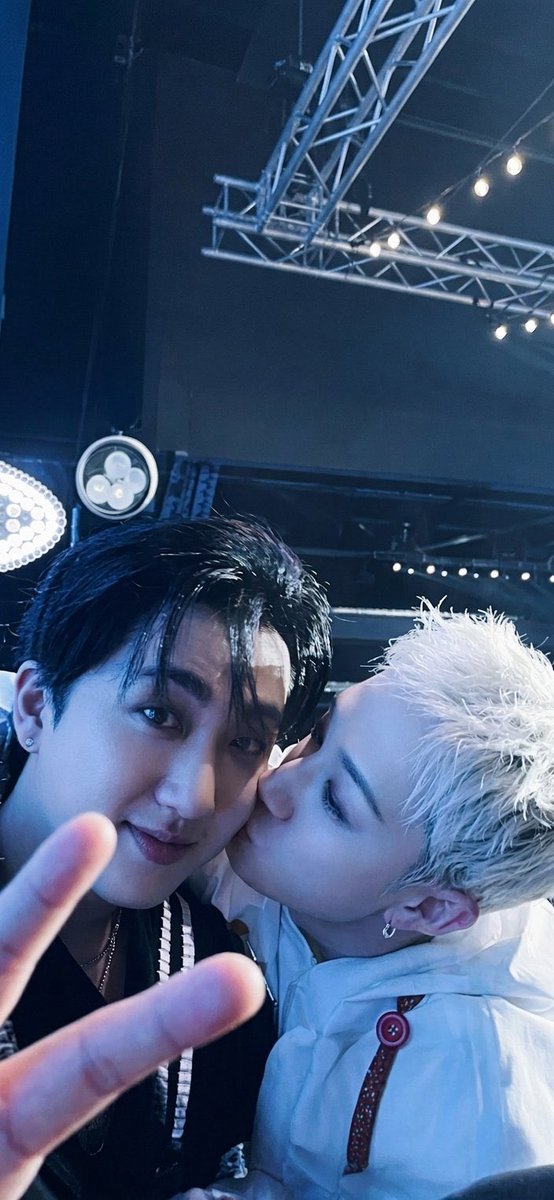 starboylix's tweet photo. missing these cuties https://t.co/MJ0geB5TVE