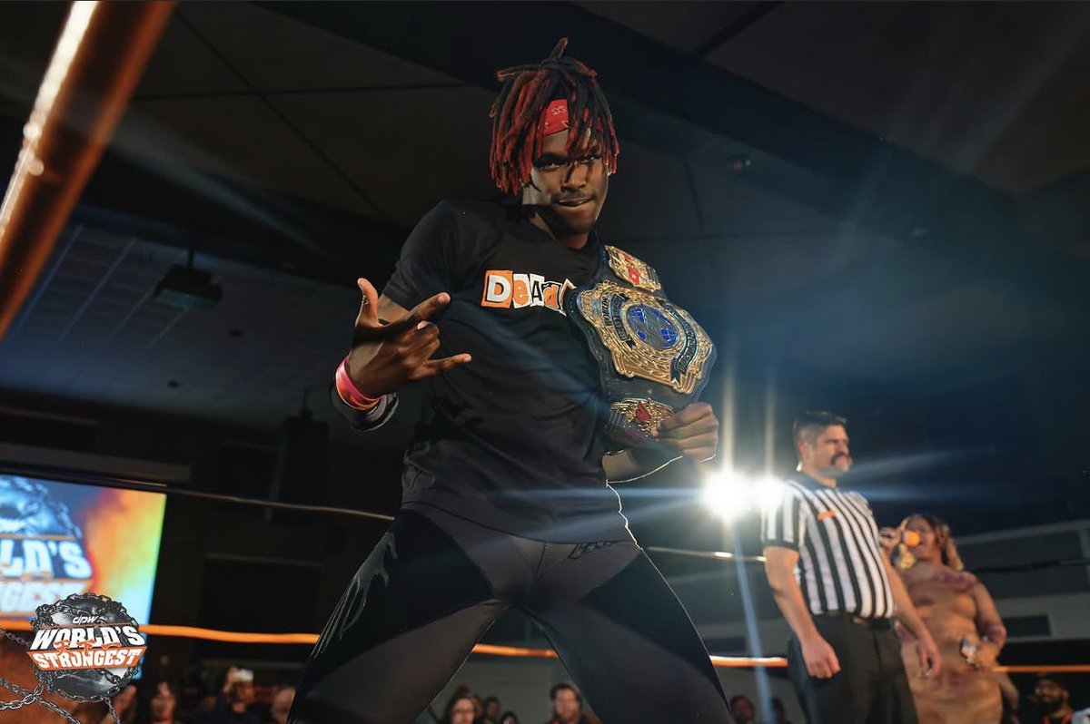 WrestlePurists's tweet photo. “Deadlock Pro Wrestling. That was North Carolina-based. That was my top tier. They kind of got my name out for real. They gave me a lot of opportunities when it came to big name wrestlers and being able to just show who I am.”

- Je’Von Evans
(A Shot of Brandi) https://t.co/DGYwzbmR2s