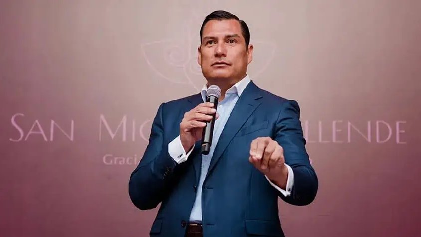 periodistafrg's tweet photo. Ethos Político. La ciudad no se concesiona

Por: @hectorandrade7

Hay batallas políticas que se ganan con discursos, otras mediante acuerdos y algunas más resistiendo hasta que el tiempo y los tribunales ponen cada cosa en su lugar.
https://t.co/KRFTcJMpI7 https://t.co/SeHjWsLcbR