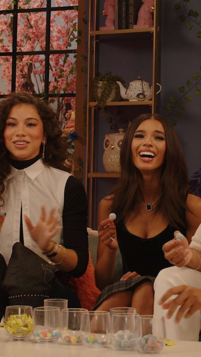 MaliaCrave's tweet photo. Joely Live gives us a closer look at Malia Baker and Kiara Romero in new photos posted on Snapchat! https://t.co/qRf3u4hFUX