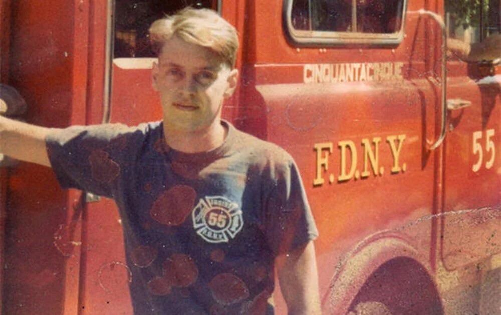 fasc1nate's tweet photo. Steve Buscemi when he worked as a firefighter at the NYC Fire Dep.1981

Celebrities when they were young: https://t.co/2tqRffT7L3 https://t.co/1KhifzyM8R