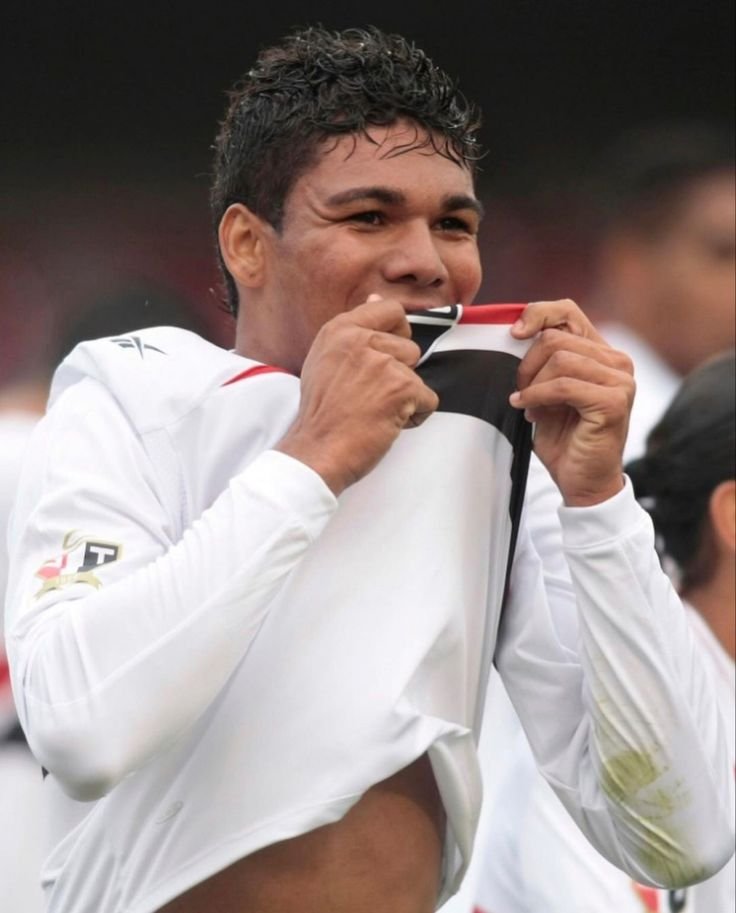 zurispfc's tweet photo. TINHA QUE SER MADE IN COTIA NESSA PORRA

CASEMIRO PORRA

FALEM DELE https://t.co/O4xLHOO0Q9