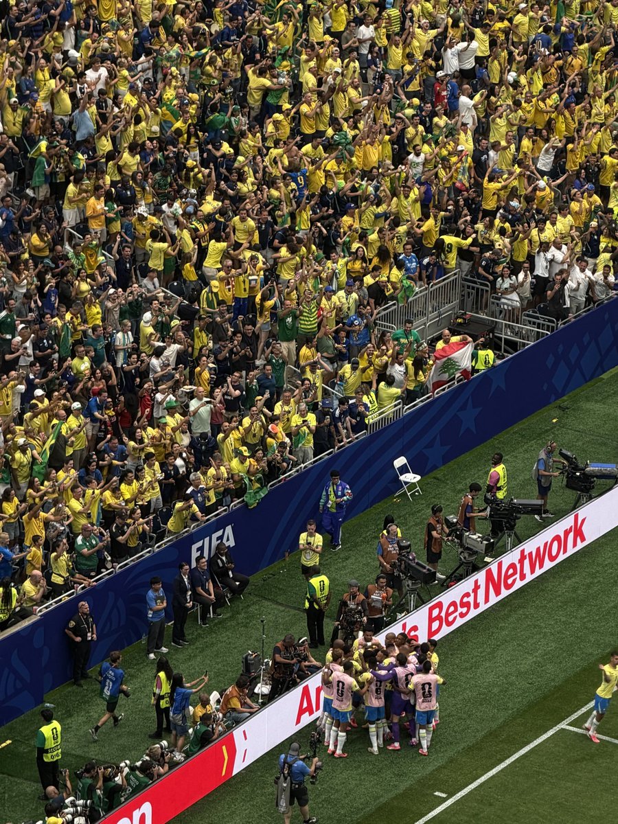 Tercer_TiempoGT's tweet photo. GOOOOOOL DE BRASIL 🇧🇷 CASEMIRO AL 56’ ⚽️
Brasil 1 - Japón 1 https://t.co/aTGl6Mvxst