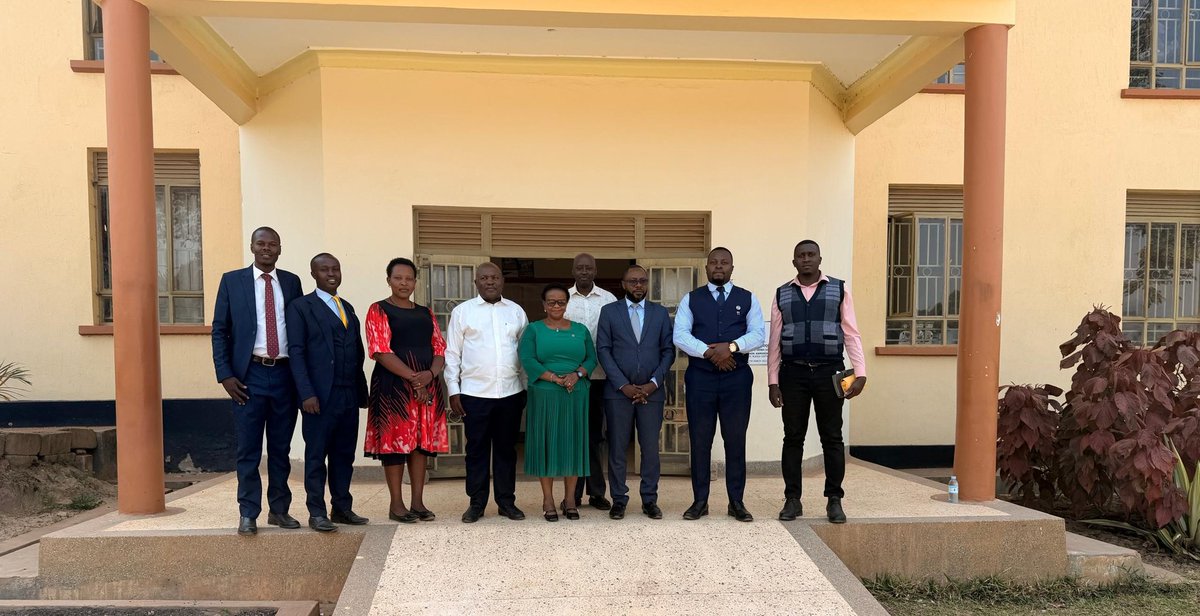 katabaazi25's tweet photo. We held our first ever District Roads Committee meeting in Rukiga District with its leaders, Woman MP @dr_sylvia, LC5 Chairman Mr. Simon Mutebi today at Rukiga District Headquarters. To this committee our responsibility is simple: to create a committee that is functional, that is proactive, and that is up to the challenges of the road network . Rukiga is a difficult terrain, complex topography, and the financing is lacking. These are not excuses; they are in fact the very reasons this committee must come to the fore. The road issue in Rukiga is a development issue and not an administrative one. We will strive to make things better.