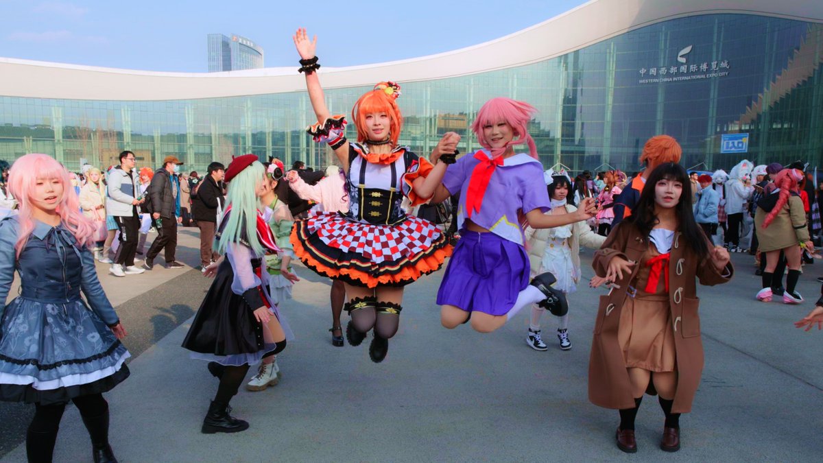 Valbak's tweet photo. Just hit the anime expo and my haul is overflowing with merch, cosplays were next level—best day ever! https://t.co/a0IYnBv60Z