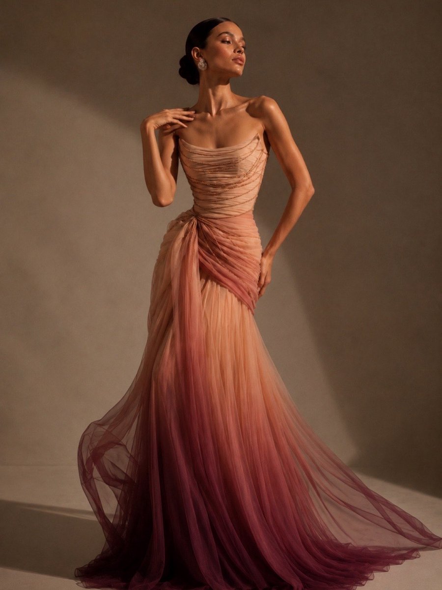 itsnormll's tweet photo. Dress by MOH HAMED https://t.co/1rg4Q9GTtt