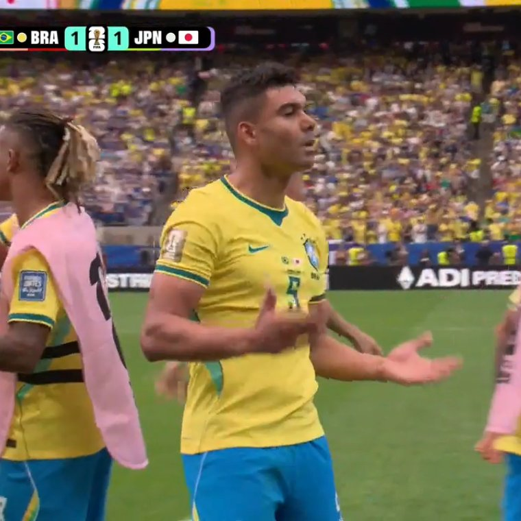 blinqfi's tweet photo. FINALLY BRAZIL SCORES...

JAPAN 🇯🇵  1 - 1 BRAZIL 🇧🇷 https://t.co/8hO0RQOJBo