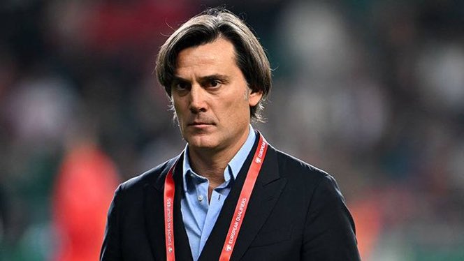 ErkanLatif's tweet photo. Elenen tüm teknik direktörler istifa ederken, senin ki, nasıl bir yüzsüzlük? @VMontella https://t.co/h6SJYtYipL