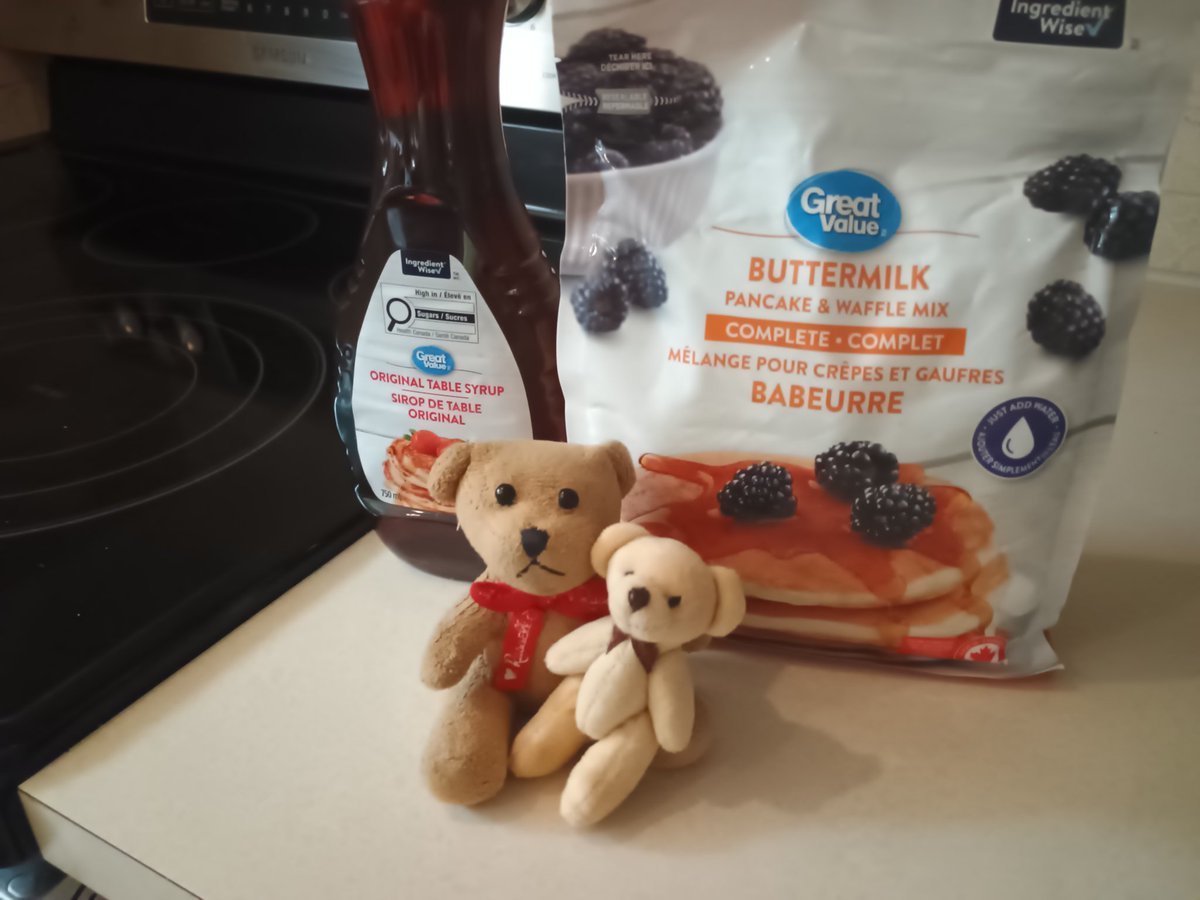 VerywellSeido's tweet photo. June 29th
Today's lunch at home
I tried to make pancakes 🥞 first time 🧑🍳
With less sweet coffee ☕
Good match 😋☕🇨🇦
I can eat 3 more 🤣
Bears also like it 🐻🧸
#McCafe #Pancake https://t.co/jIar2aipgi