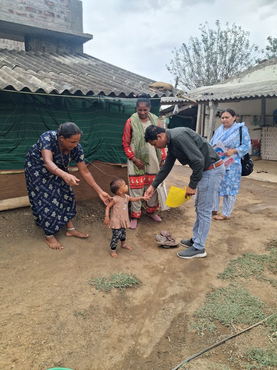 PHCKharetha's tweet photo. #TMPHSVISIT
#PulsePolioProgramme2026

💧 રાષ્ટ્રીય પલ્સ પોલિયો કાર્યક્રમ – 2026 💧

#AYUSHYAMANAROGYMANDIR 
#HOMEVISIT 
#Tallysheet #CHEACK 
#DATA #verification 
#VILLAGERS #question 

@THONETRANG 
@DDOBHARUCH 
@PrafulPansheriya 
@CMOGuj https://t.co/fGCT4tEHYl