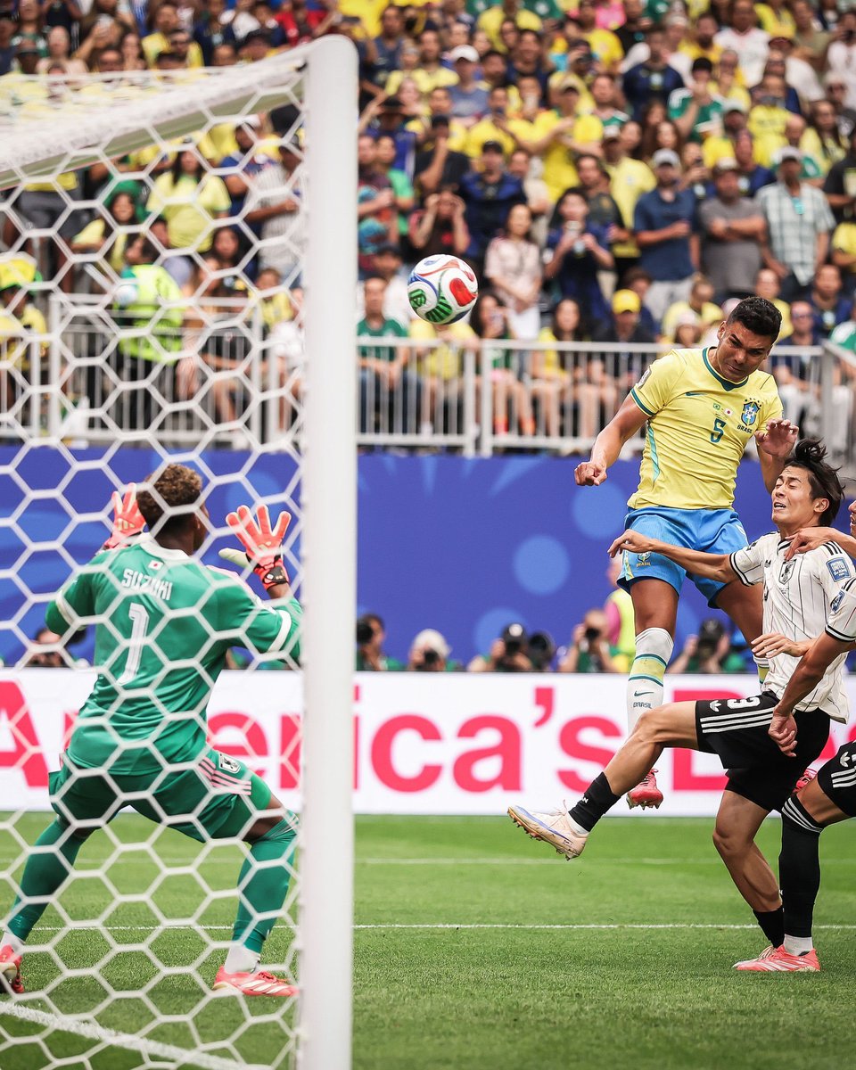 FrankEra_'s tweet photo. It's what Casemiro does. https://t.co/zIqiknDEq1