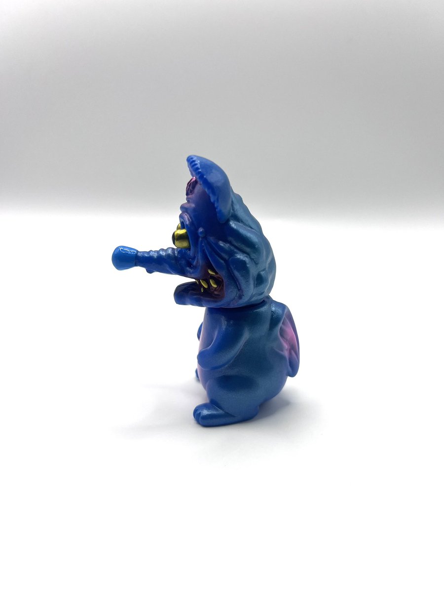 yukibonobono's tweet photo. One up. 25th ANNIVERSARY SALE 購入品
Rampage Toysさんでフィンクマウスです。
欲しかった子が早々に売り切れてしまい、色味が好きなこの子にしました。
怖いような可愛いような(・ω・ = ・ω・)
見てると癖になります。
#RAMPAGETOYS https://t.co/VobBmP95Ju